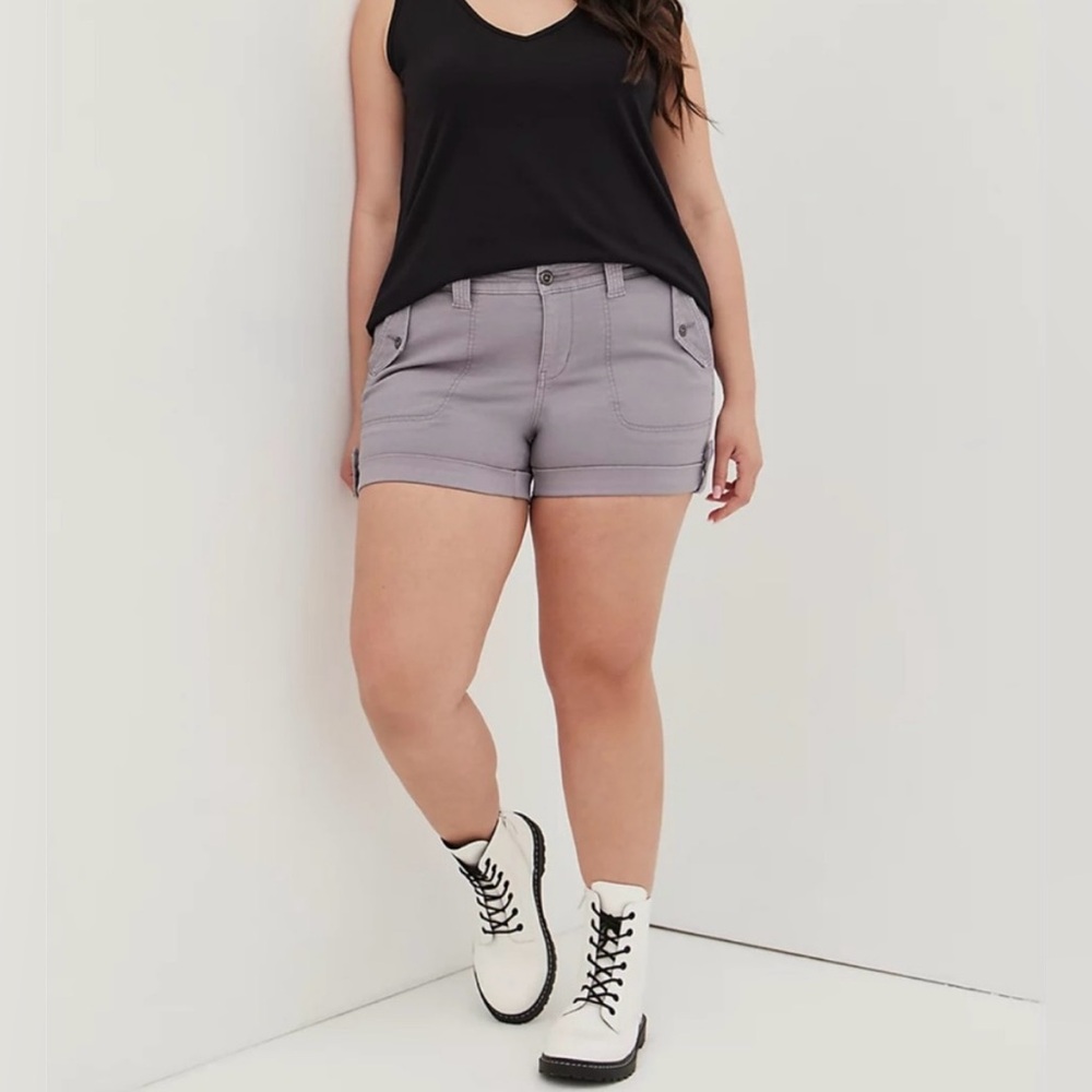 Torrid Military Stretch Twill Mid-Rise Short, Gray, Size 18, Gently Used